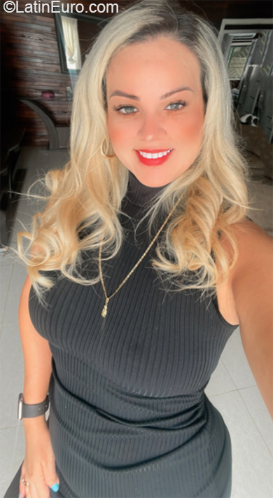 Date this hard body Brazil girl Lidiane from Manaus BR12399