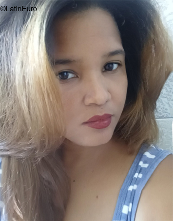 Date this voluptuous Dominican Republic girl Purple wings from Santo Domingo DO41143