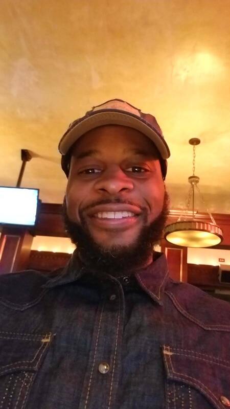 Date this voluptuous United States man Chuma from Dallas US21939