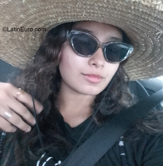 Date this cute Panama girl Cassi from Panamá City PA1337
