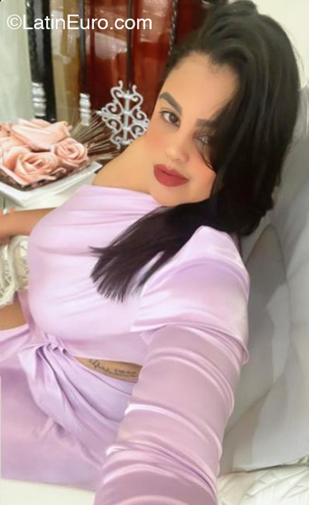 Date this happy Dominican Republic girl Nery from La Vega DO42926