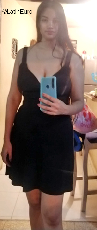 Date this beautiful Dominica girl Isabel from Santo Domingo US22170