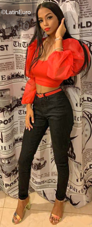 Date this attractive Dominican Republic girl Yuly from Santiago DO44805
