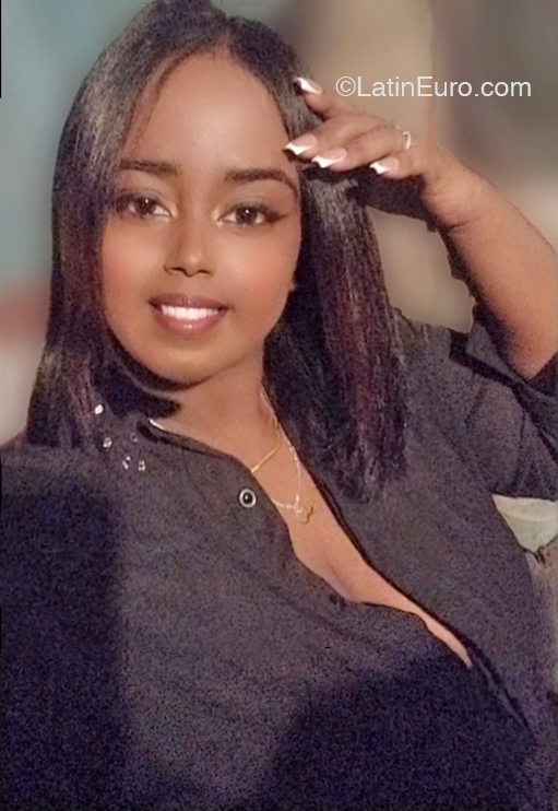 Date this passionate Dominican Republic girl Jessica from Santo Domingo DO47072