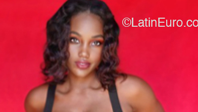 Date this sensual Dominican Republic girl Bruni from Santiago Los Caballeros DO47621