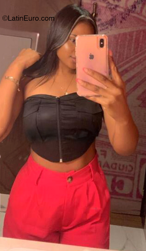Date this attractive Dominican Republic girl Emelys from Santo Domingo Norte DO50827