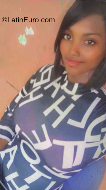 Date this exotic Dominican Republic girl Alesandra from santo domingo DO53017