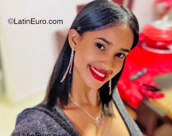 Date this exotic Dominican Republic girl Dily from La Vega DO53191