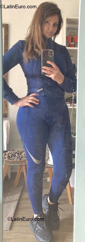 Date this foxy Chile girl Isabel from Santiago CL432