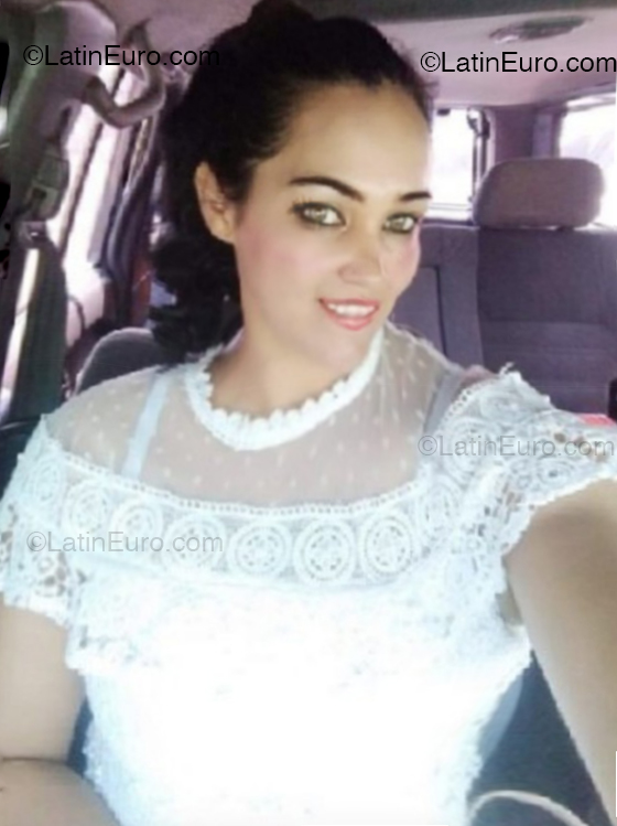 Date this nice looking Paraguay girl Daisy from Itaugua PY80