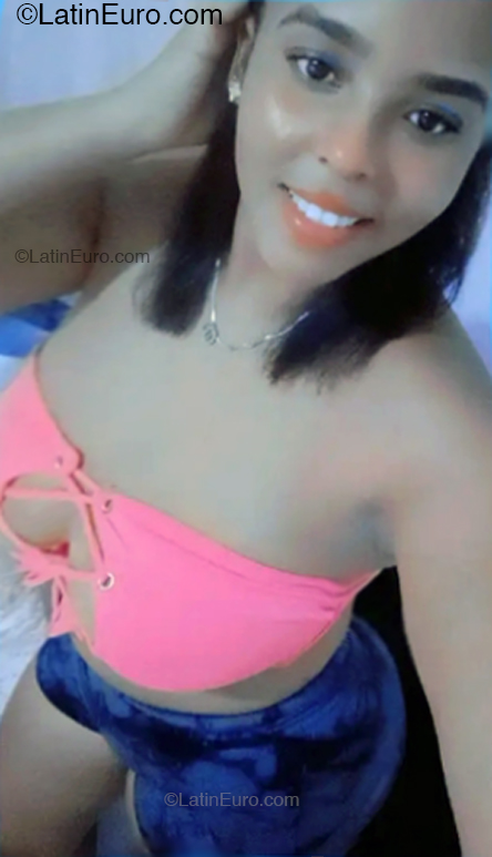 Date this charming Dominican Republic girl Yajaira from Miches DO54030