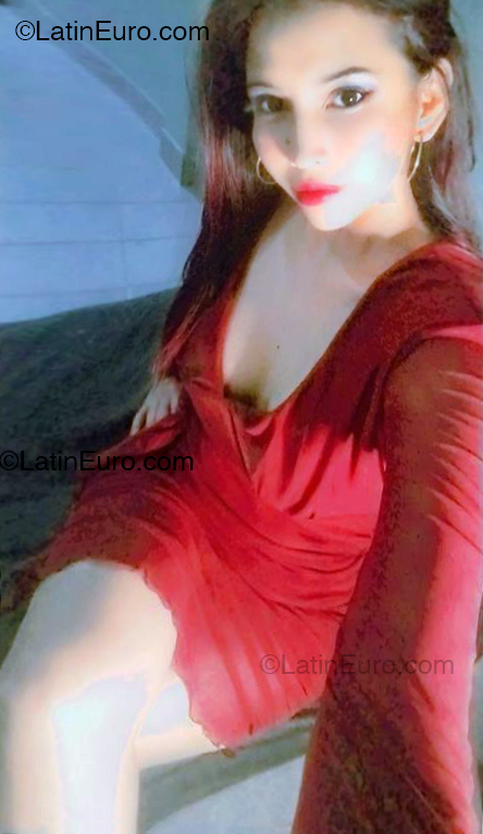 Date this cute Venezuela girl Anahis from Valencia VE5163