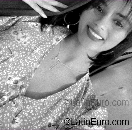 Date this good-looking Dominican Republic girl Iris from La Romana DO54517