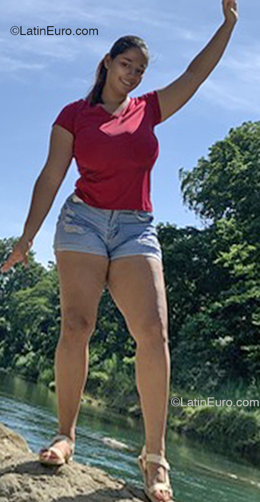 Date this good-looking Costa Rica girl Nick from San Jose CR561