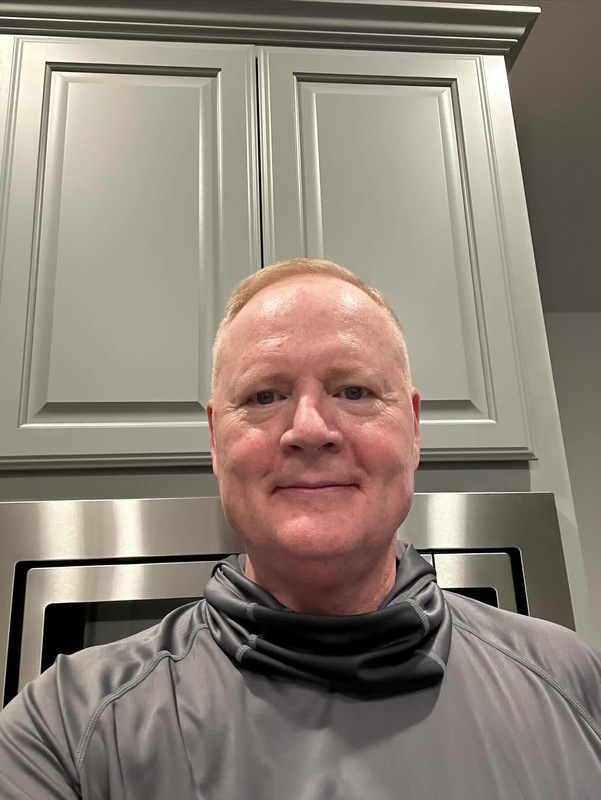 Date this charming United States man James from Dallas US25038