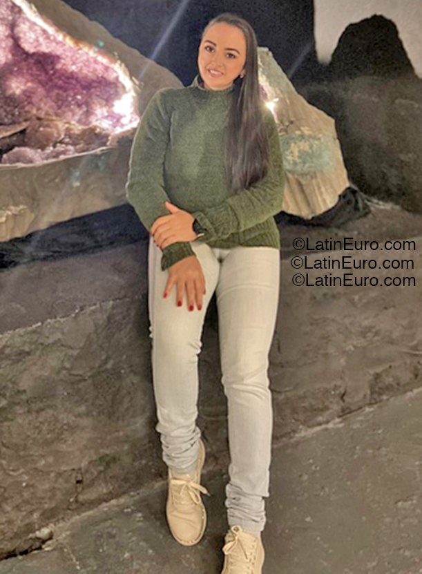 Date this cute Brazil girl Mary from Manaus BR12365
