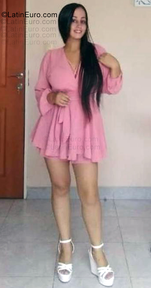 Date this foxy Venezuela girl Alejandra.123 from Caracas VE5350