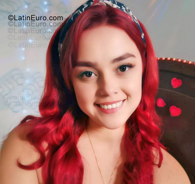 Date this hard body Venezuela girl Kathe from Carora VE5352