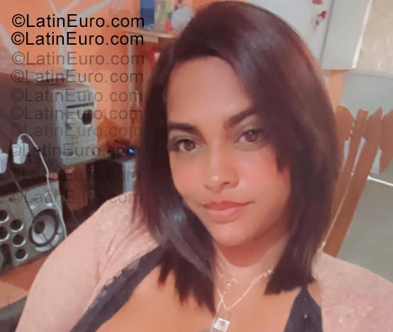 Date this fun Venezuela girl Yenny from Chacao VE5356