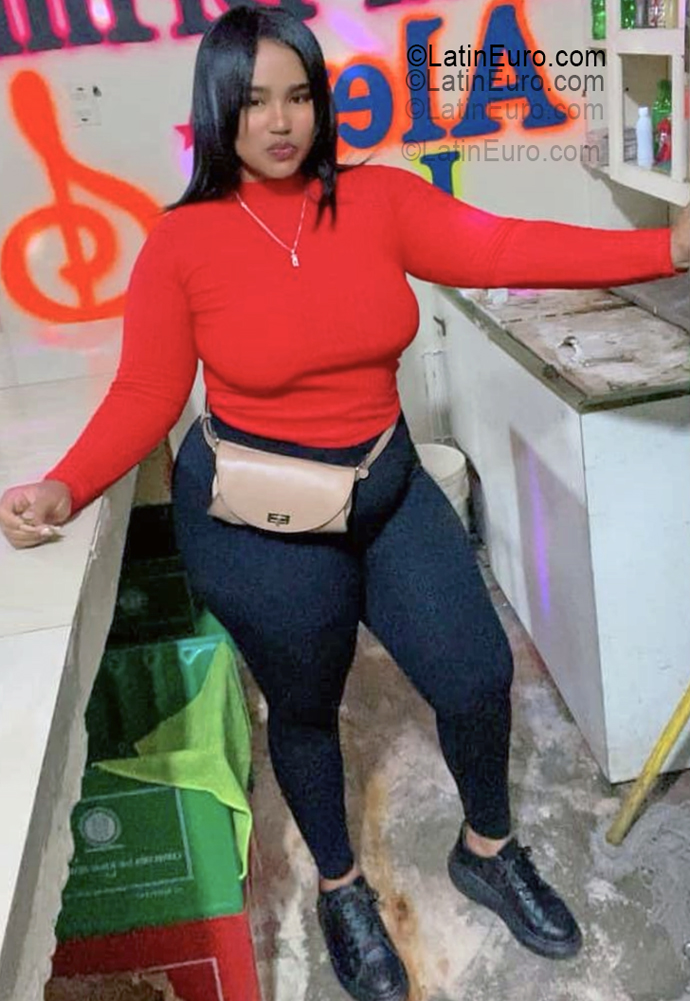 Date this lovely Dominican Republic girl Darleny from San José De Ocoa DO55497