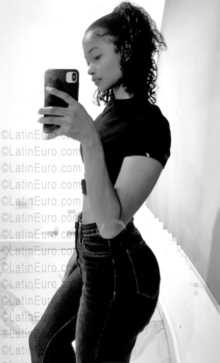 Date this sensual Dominican Republic girl Jade from Santo Domingo DO55667