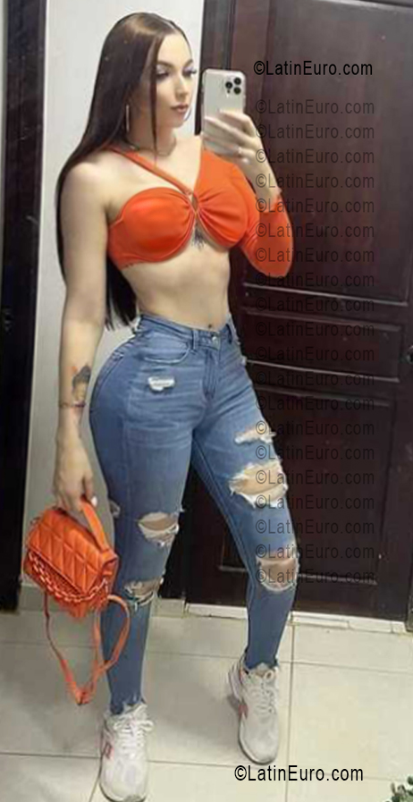 Date this exotic Dominican Republic girl Shauny from Santiago DO55877