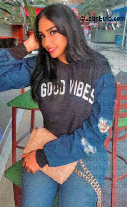 Date this lovely Dominican Republic girl Karina from Santiago DO55812