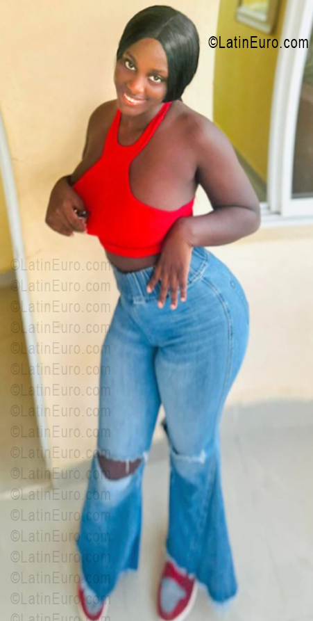 Date this cute Dominican Republic girl Marian from Santo Domingo DO55882