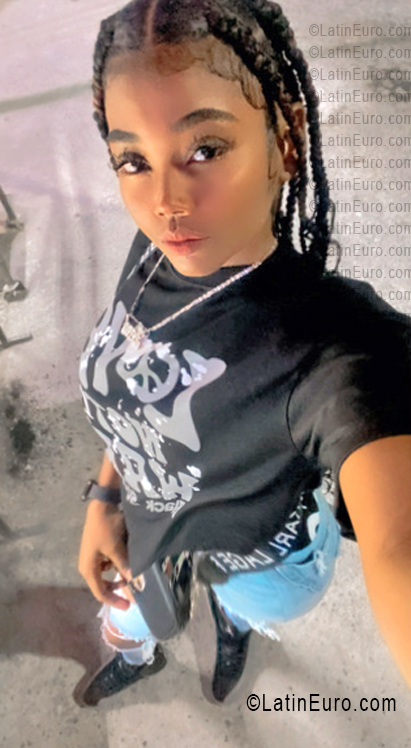 Date this charming Dominican Republic girl Marieli from La Romana DO55895