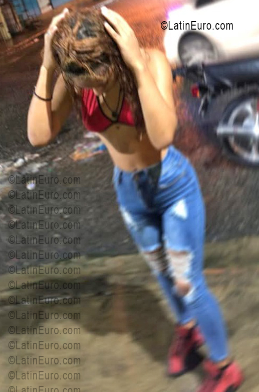 Date this georgeous Dominican Republic girl La from Santo Domingo DO56035