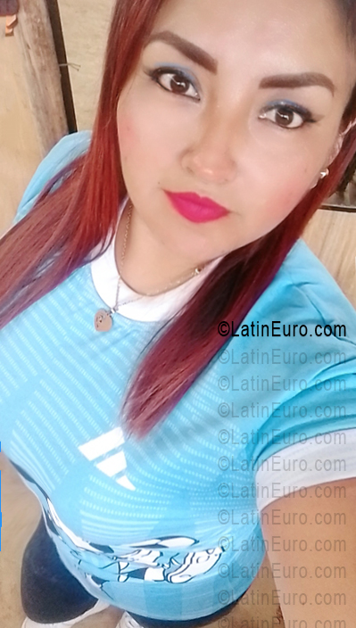 Date this foxy Peru girl Yuliana from Piura PE2154