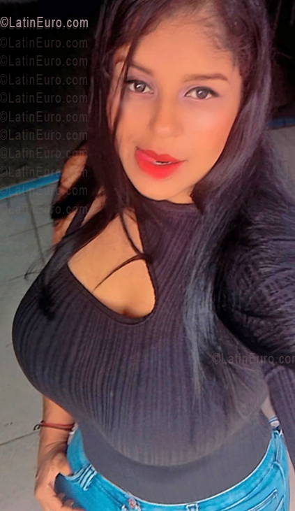 Date this exotic Venezuela girl Yary from Aragua VE5412