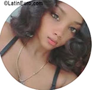 Date this fun Dominican Republic girl Mara from Santo Domingo DO56136