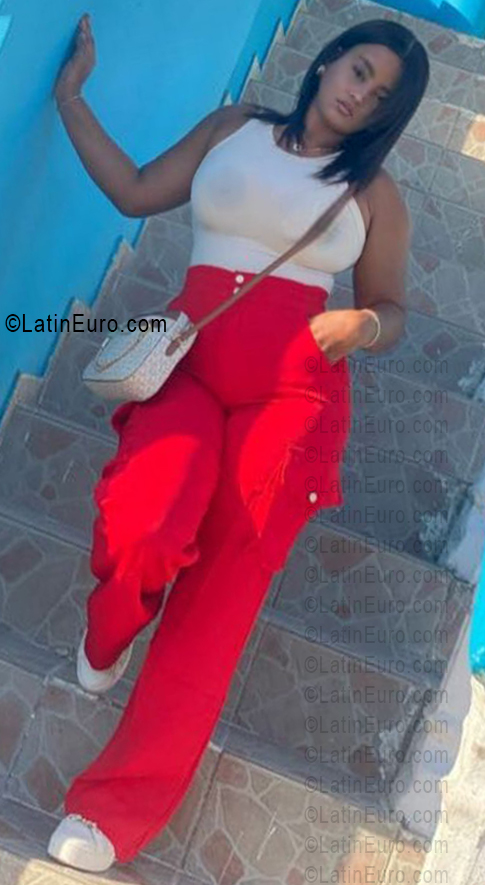 Date this hot Dominican Republic girl Greysi from Santo Domingo DO56180