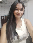 pretty Venezuela girl Mar from Caracas VE5509