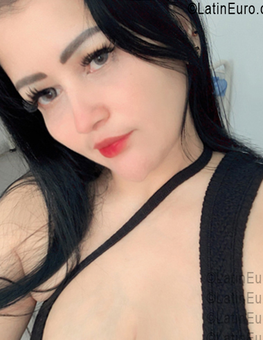 Date this georgeous Colombia girl Camila from Bucaramanga CO33703