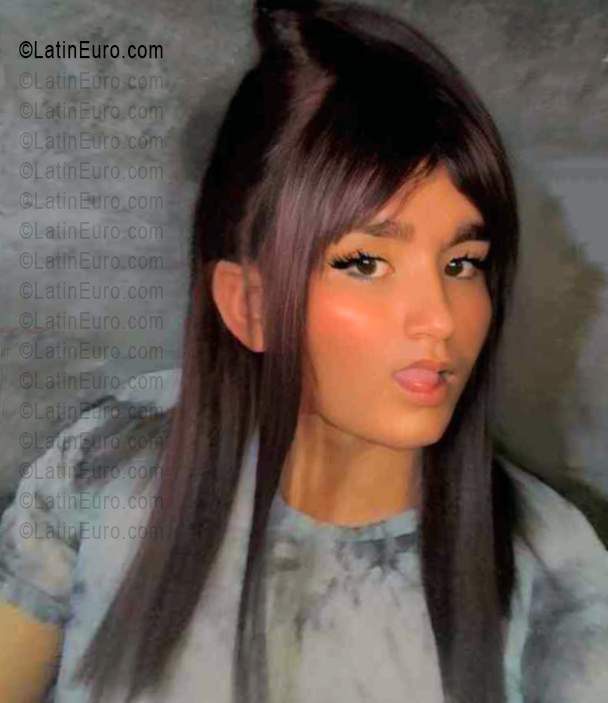 Date this cute Venezuela girl Ashley from Puerto Cabello VE5606