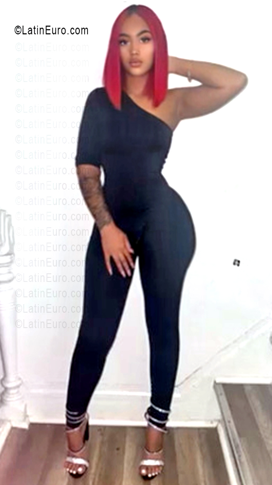 Date this cute United States girl Jade from Newark US25548