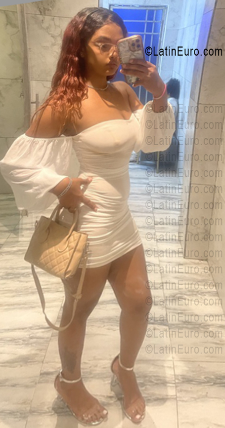 Date this foxy Dominican Republic girl Kelly from Santo Domingo DO56525