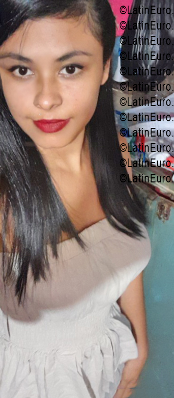 Date this beautiful Nicaragua girl Jennifer from Managua NI337