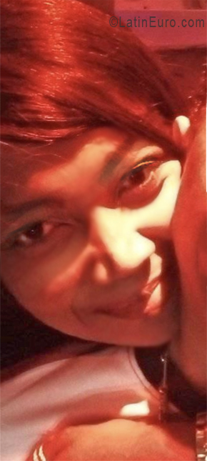 Date this lovely Dominican Republic girl Wanda from Santo Domingo DO56612