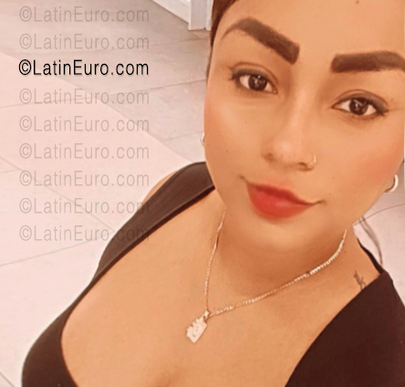 Date this passionate Colombia girl Lady from Cali CO33775