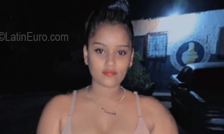 Date this delightful Dominican Republic girl Maria ysabel from Santo Domingo DO56691