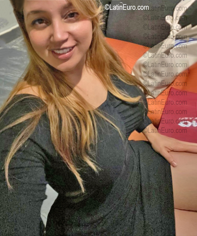 Date this passionate Dominican Republic girl Keila from Santo Domingo DO56752