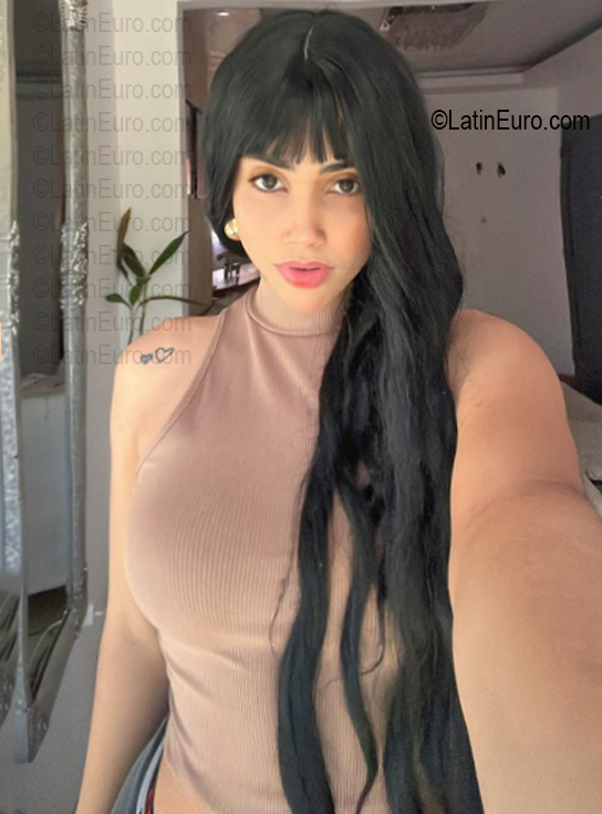 Date this young Dominican Republic girl Dulce from Santo Domingo DO56764