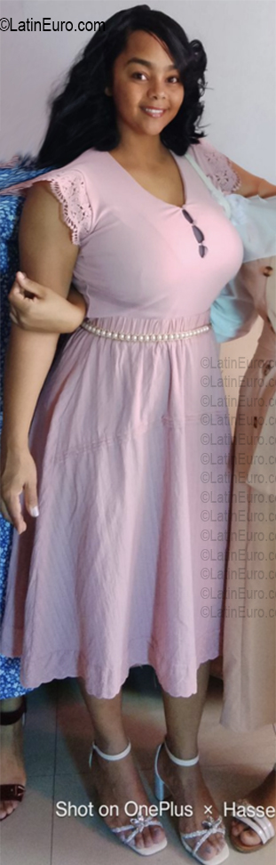 Date this good-looking Dominican Republic girl Claribel from Santo Domingo DO56788