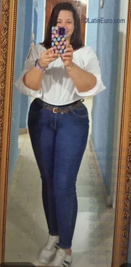 Date this gorgeous Panama girl Itzel from Panama City PA1440