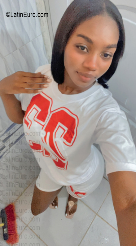 Date this funny Dominican Republic girl Irene from San Pedro De Macoris DO56836