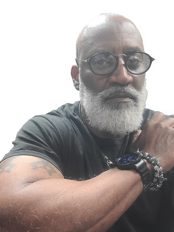 Date this lovely United States man Dude from Canton US25652