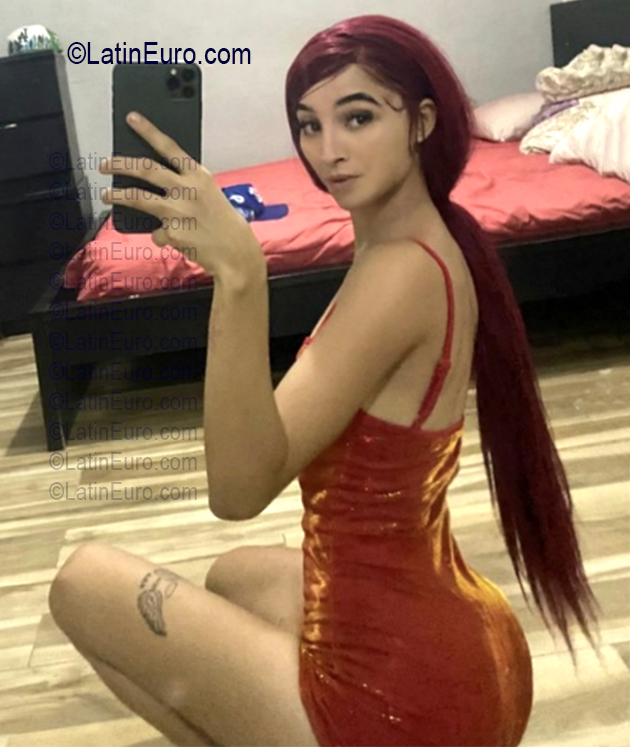 Date this good-looking Dominican Republic girl Hababe from Bavaro DO56845